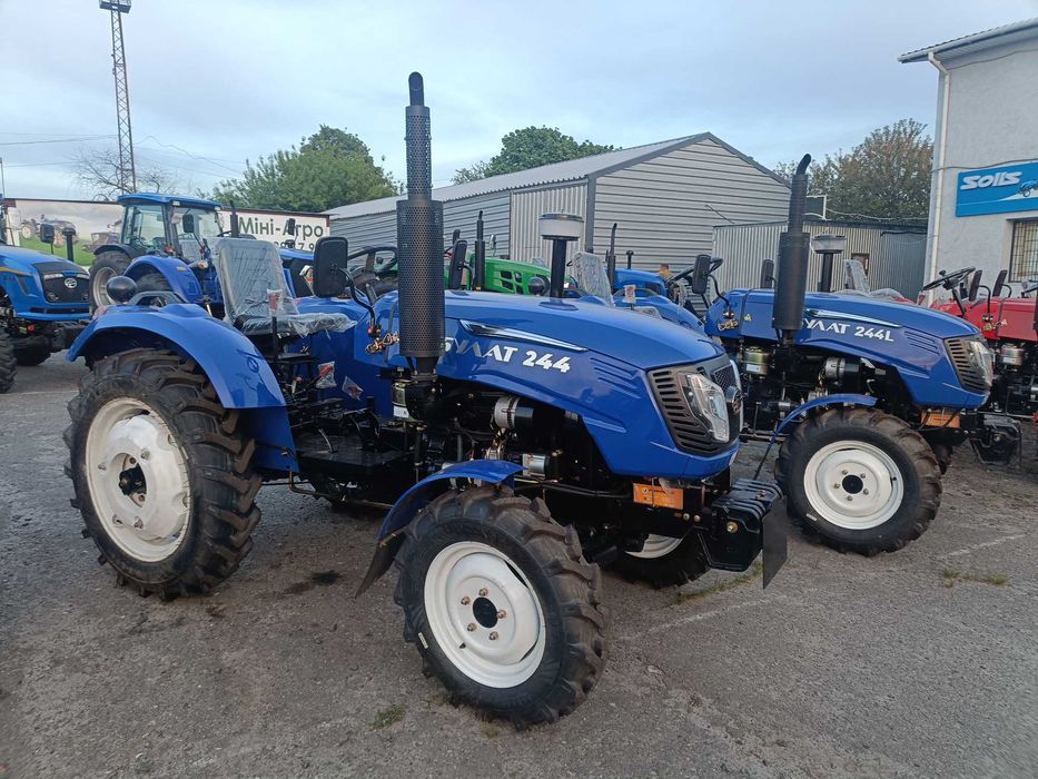 Мінітрактор Булат 244L повний привід, бічна КПП4+1