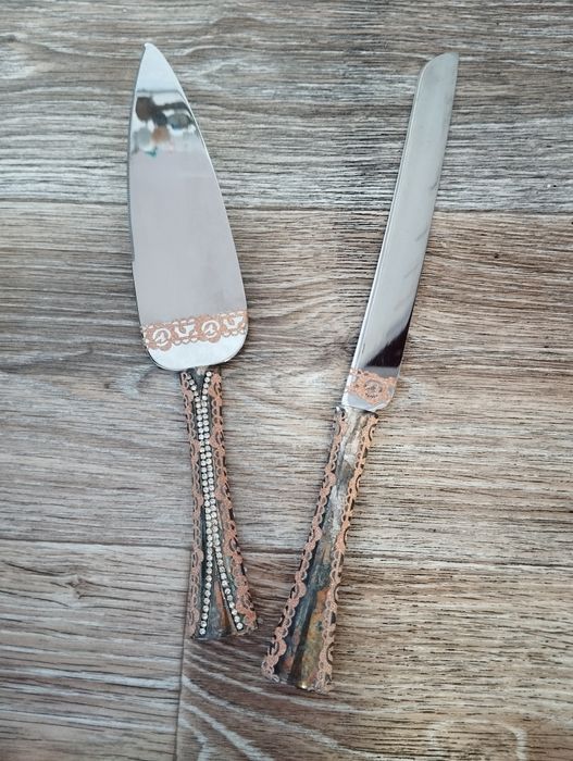 Продам свадебные лопатки для торта
