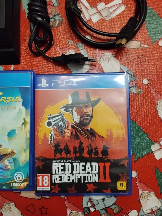 PS4 + 3 Jogos midia fisica