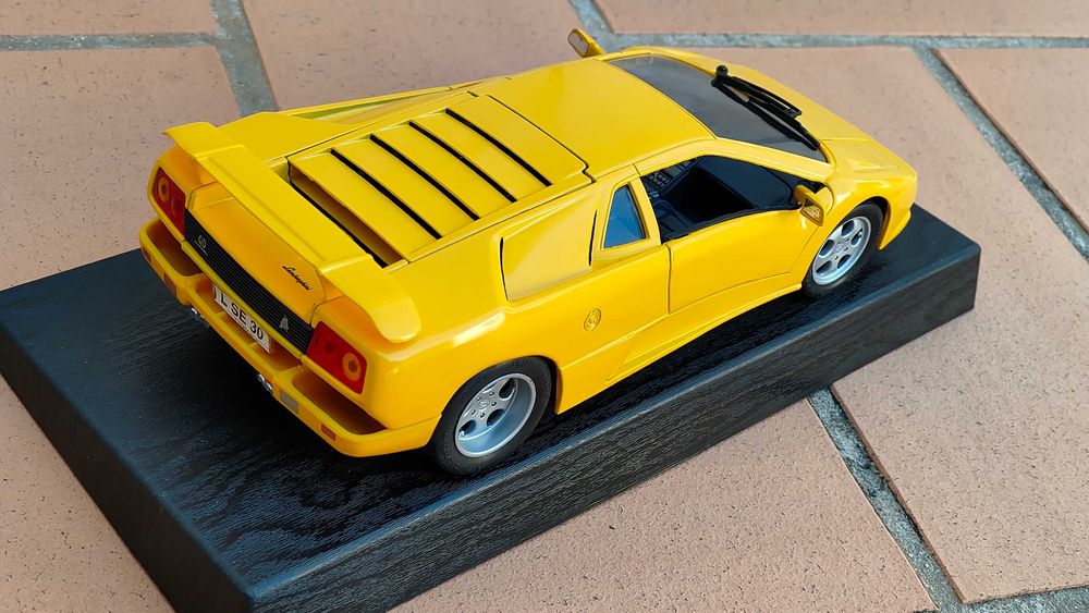 Lamborghini Diablo Special Edition Maisto 1/18