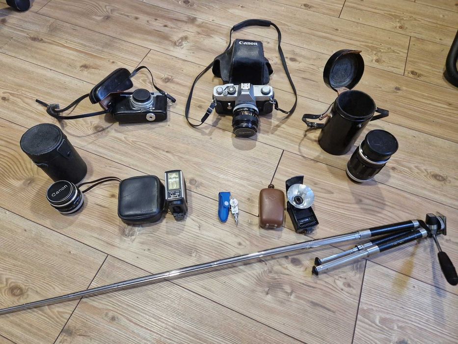 Conjunto Fotográfico Analógico Vintage (Anos 60–70) – Canon & Minolta