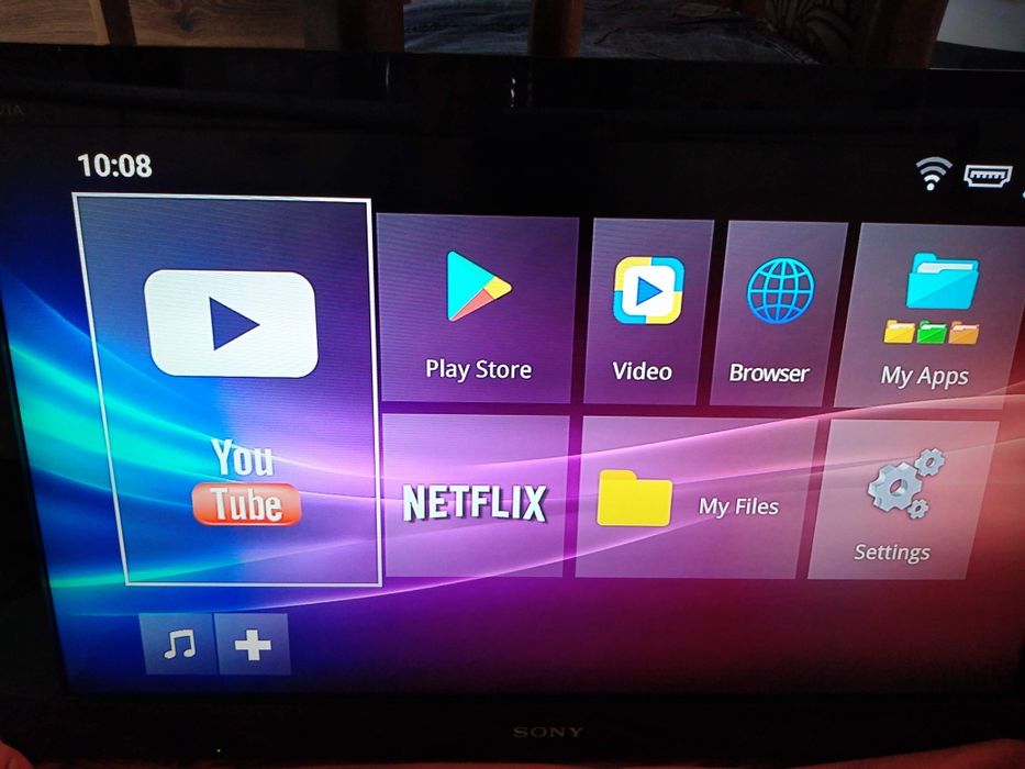Телевізор Sony bravia 32". Нова смарт приставка у подарунок!
