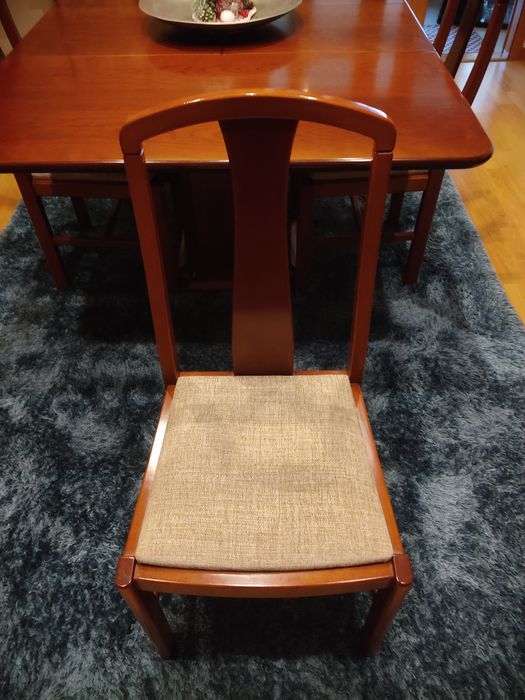 Cadeiras sala jantar em cerejeira