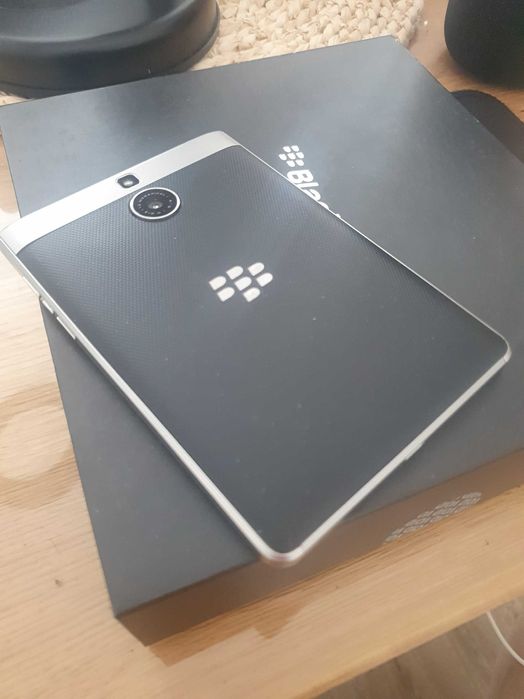 .: Legendarny BlackBerry PASSPORT Silver Edition ANDROID 11- qwerty :.