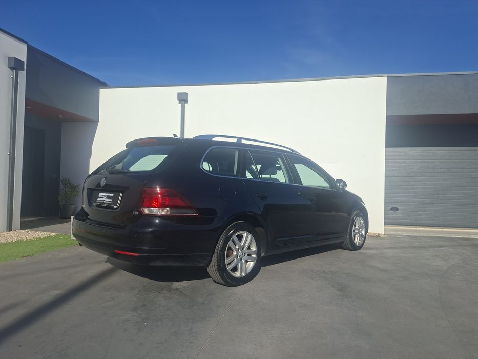 VW golf Vl 1.6tdi  (muito nova)
