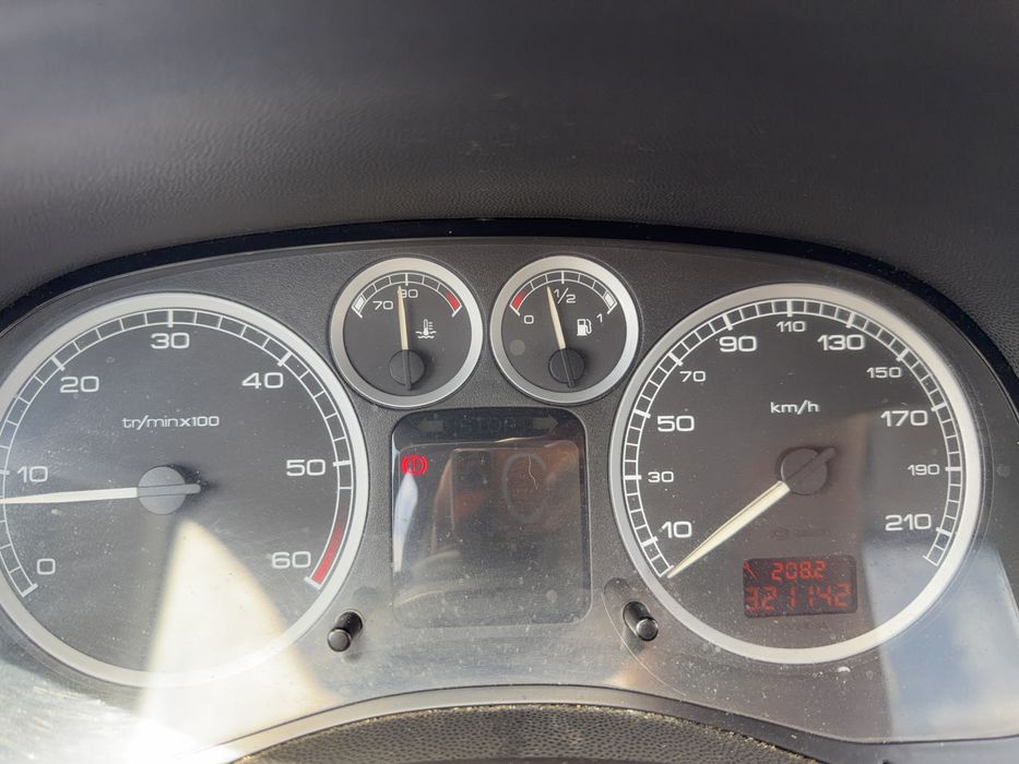 Peugeot 307 2.0HDi 90CV  Financiamento apartir de 70€ mês
