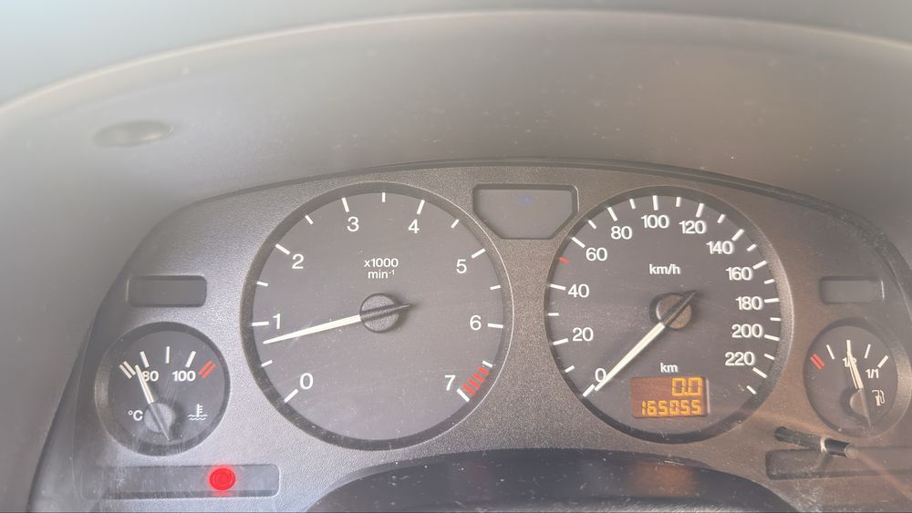 Opel 4 portas 165 mil km motor impecavel 2mil
