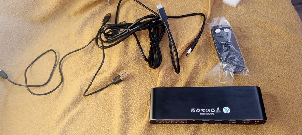 Konsola kvm HDMI