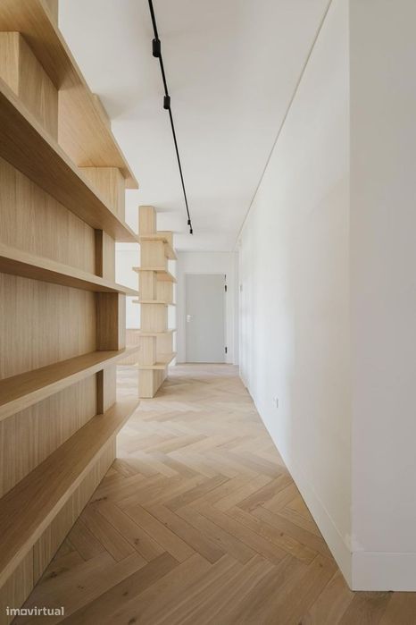 Penthouse T5 com vista, Campo Mártires da Pátria, Lisboa