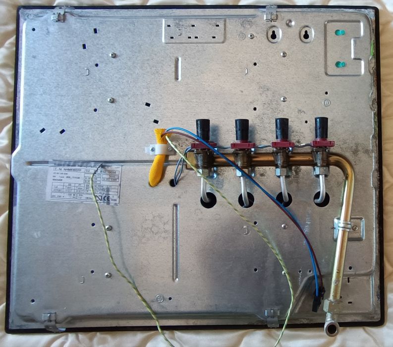 Placa de fogão Bosch a funcionar, faltam apenas botões de bancada