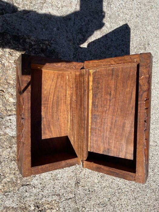 Caixa de Madeira feita á mão - Artesanato