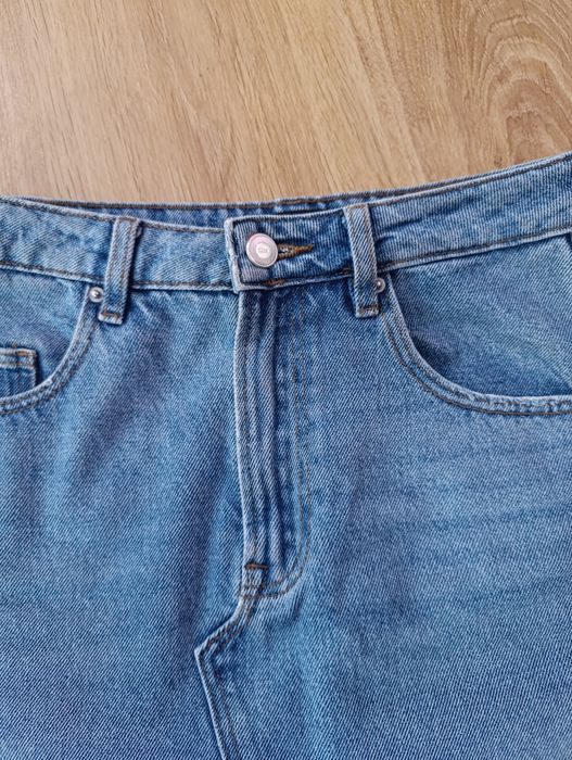 Jeansowa spódniczka