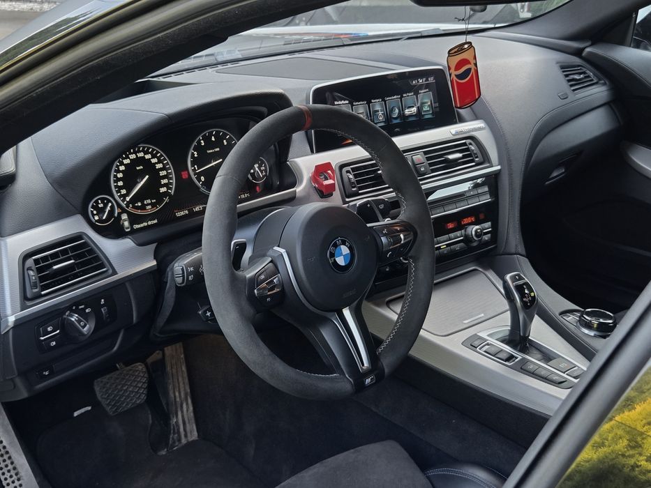 BMW  M6 570 KM 800 Nm xDrive  Bezwypadkowy ZAMIANA