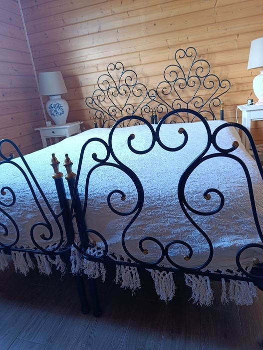 Cama de casal em ferro forjado 
Cama de ca
