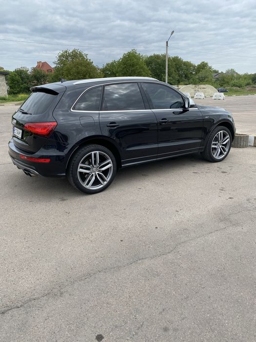 Авто Audi sq5  ( 354к.с.)