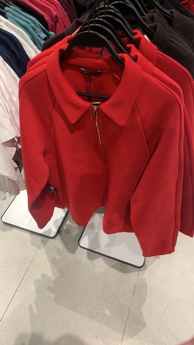 Червона Кофта Джемпер з коміром та біркою