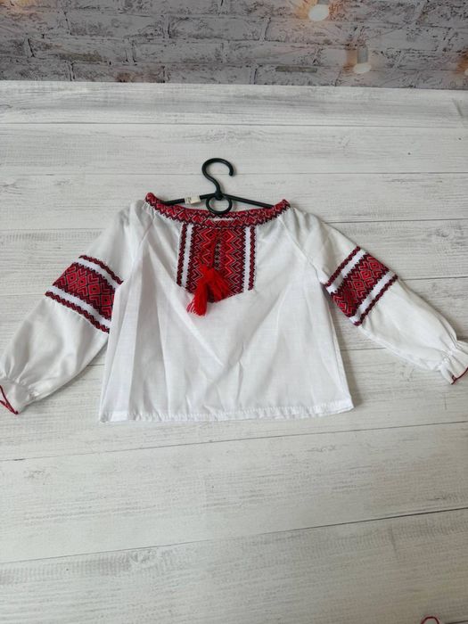 Вишиванки для дівчаток та хлопчиків