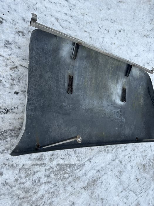 Спойлер на кабіну