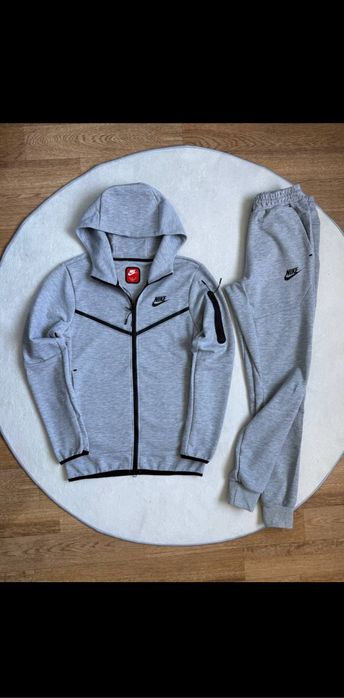 Спортивний костюм Nike Tech Fleece