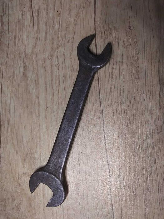 Stary płaski klucz FSO fiat maluch 126p polonez 125p 17 13 mm fsm prl