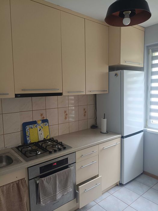 Wynajmę mieszkanie 50m2 os. Kmity 3 pokoje