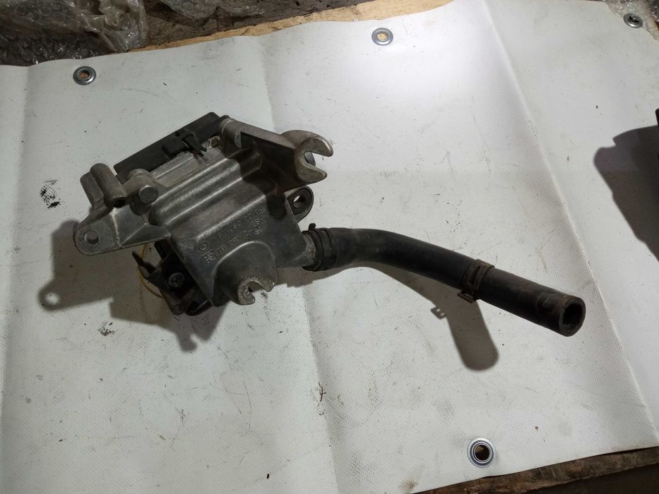 Електро нагрівач охолоджуючої рідини Mercedes E-CLASS 1995 A0001591004