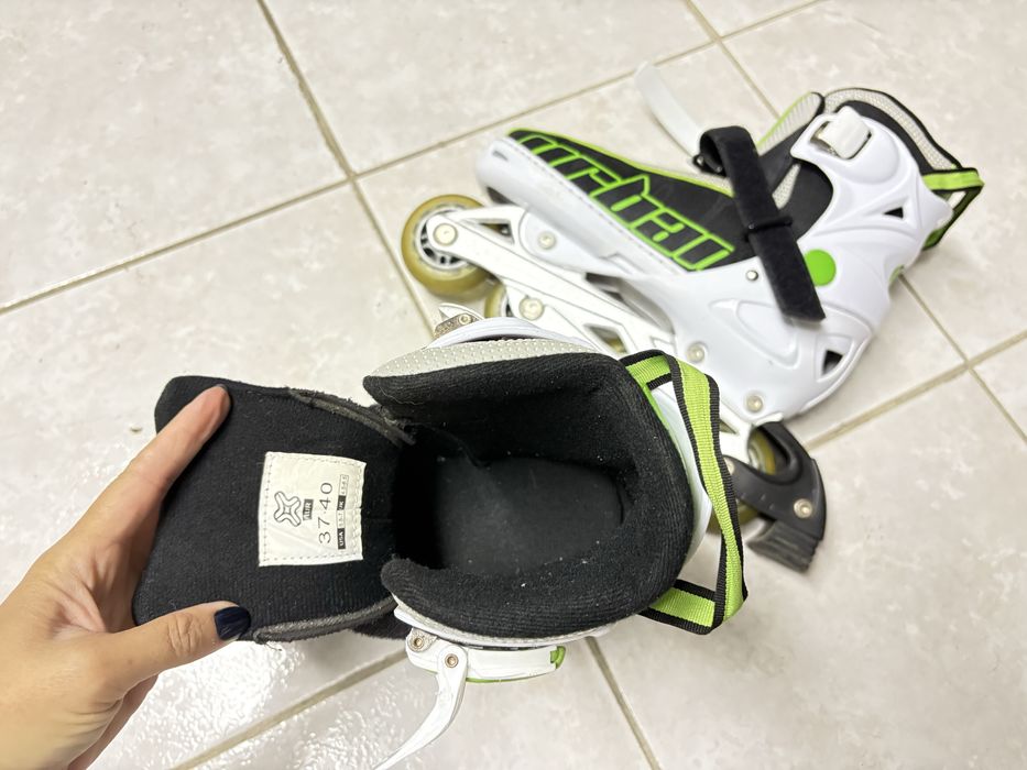 Patins en linha em bom estado