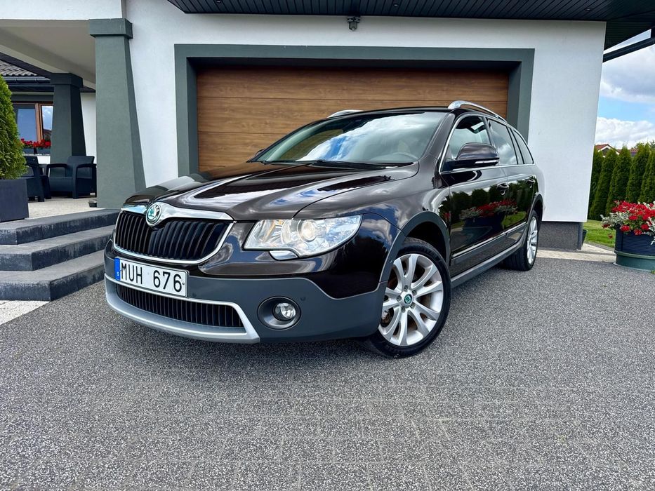 Skoda Superb 2.0tdi 4x4 bi xenon nawi potwierdzony przebieg
