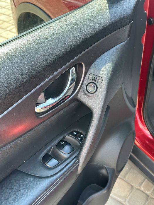 Продам Nissan Rogue 2016 рік можлива розстрочка,кредит,обмін!