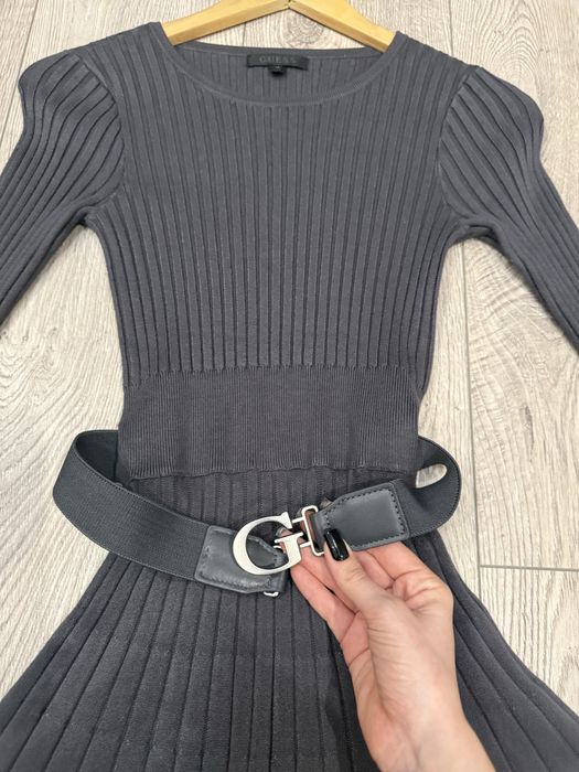 Трикотажна сукня GUESS