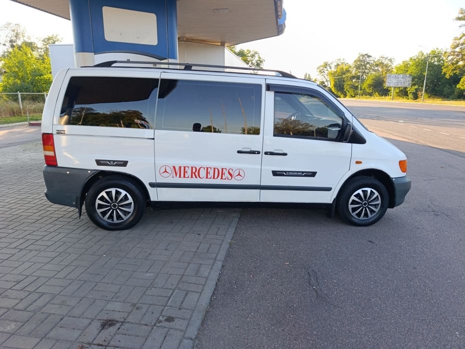 Продам Mercedes Vito пасажир 2.2 дизель.