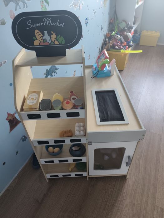 Super market drewniany