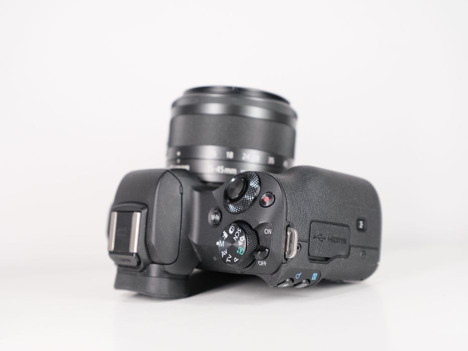 CANON M50 Kit EF-M 15-45 STM + adapter