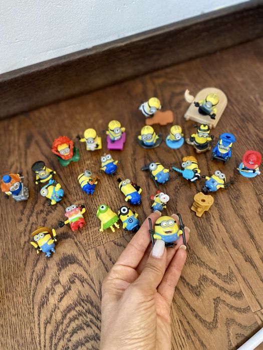 Міньйони колекція кіндер
