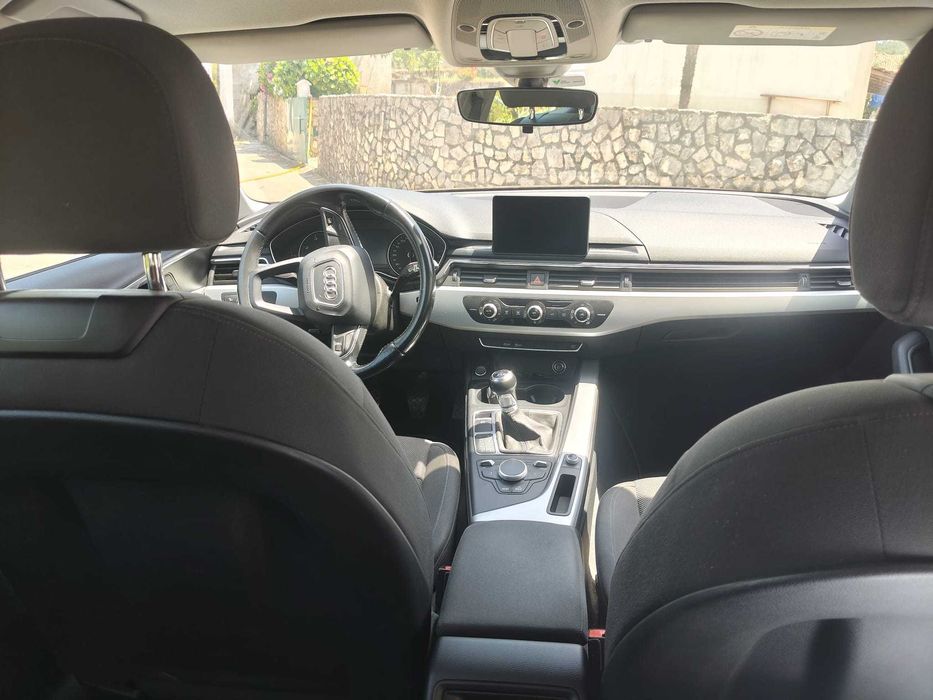 Audi A4 2.0 TDI Business Line