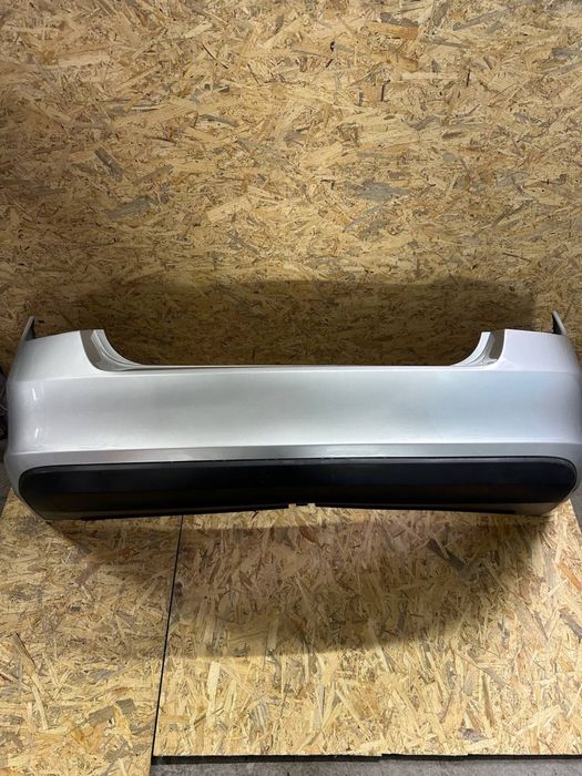 Задній бампер на Шкоду Рапід 2014 р.