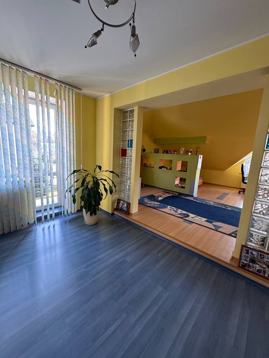 Продаж затишного будинку у Брюховичах