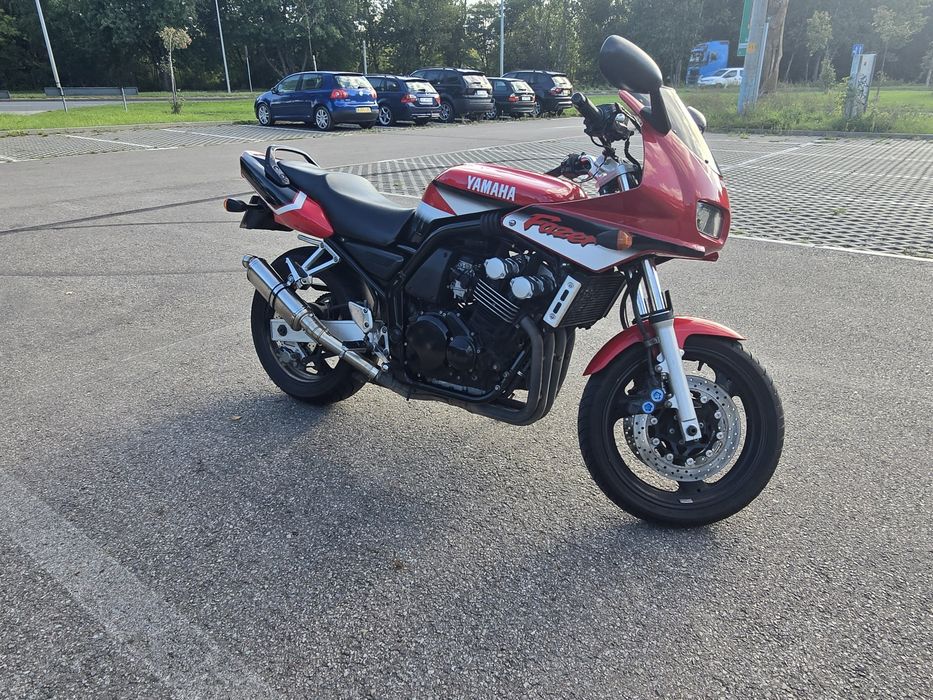 Yamaha FZS600 A2
