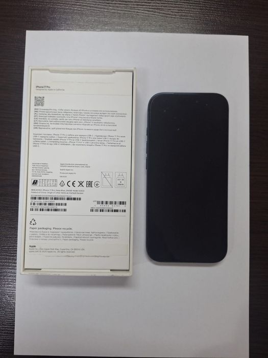 IPhone 17 Pro Niebieski