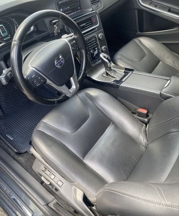 Volvo S60 2013 рест