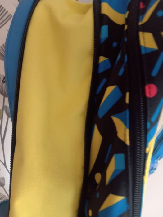 Продам рюкзак шкільний,патріотичний,новий