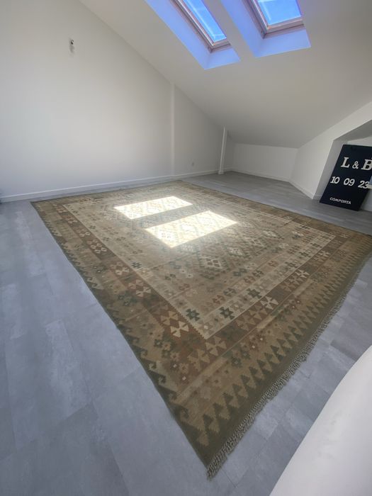 Tapete Kilim Grande – 100% Lã – Feito à mão