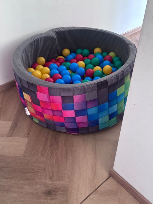 Basen z kulkami dla dzieci