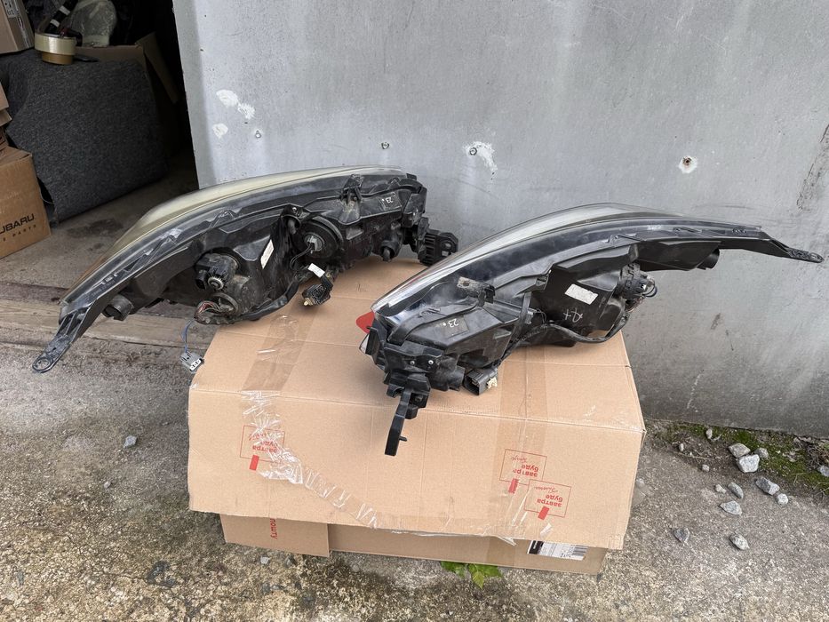 Фара Subaru outback 17-19