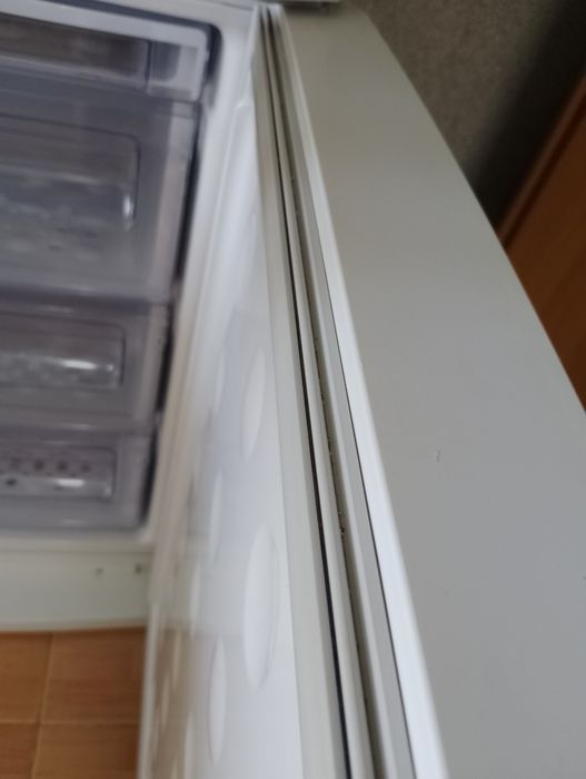 Холодильник SAMSUNG