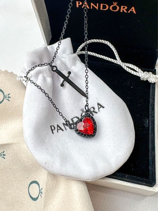 Парні підвіски Меч та Сердце Pandora / Ланцюжок на шию Червоне Сердце Пандора / Парная цепочка y2k черная