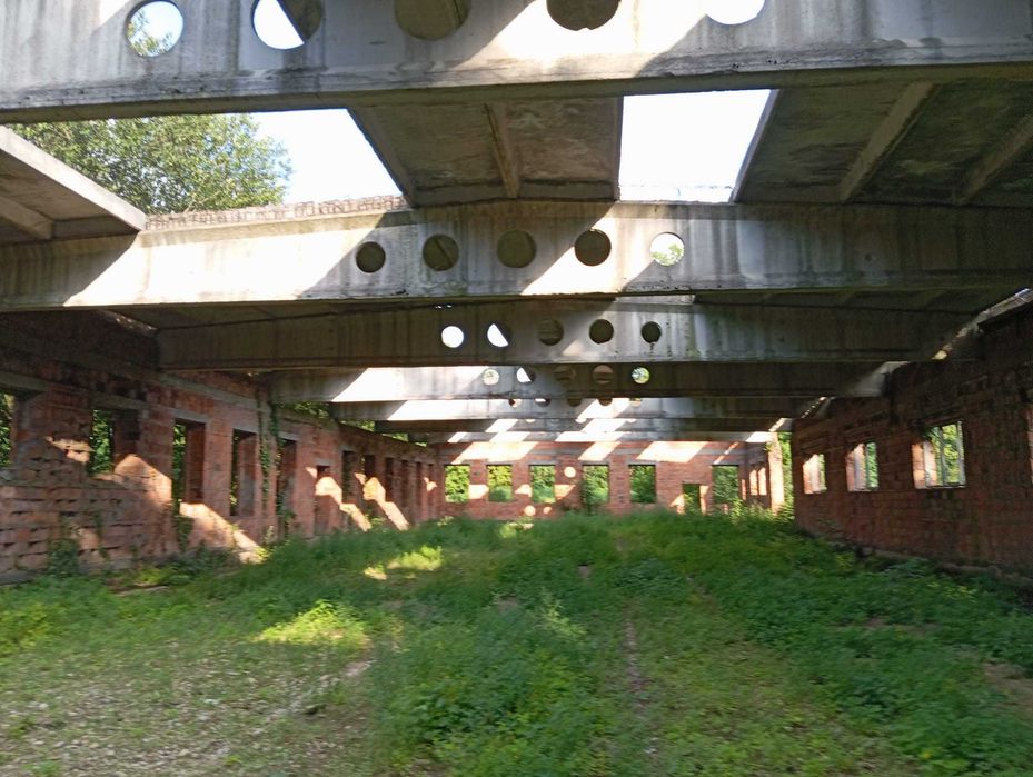 Dźwigary nośne strunobetonowe  oraz płyty panwiowe - korytkoweZA DARMO