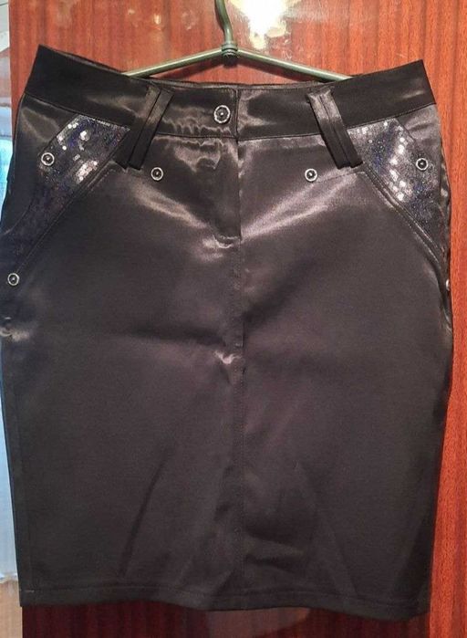 Юбки черные, новые