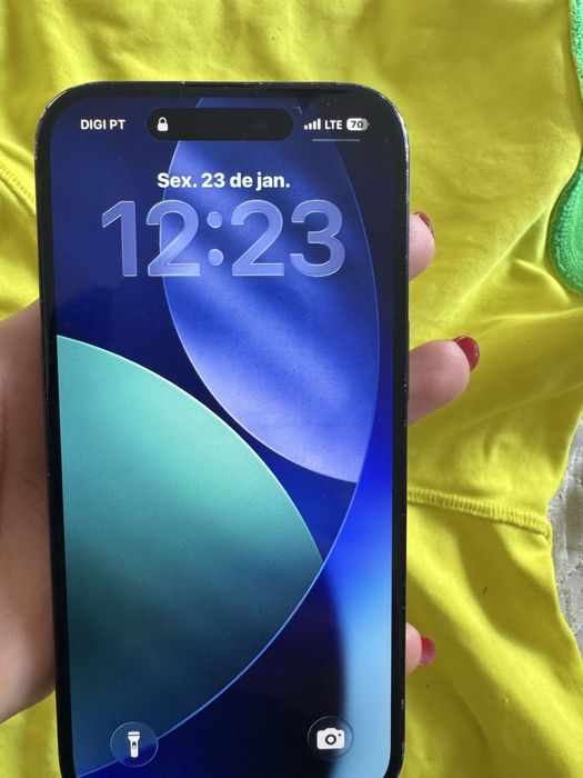 Iphone 15 funcionando perfeitamente