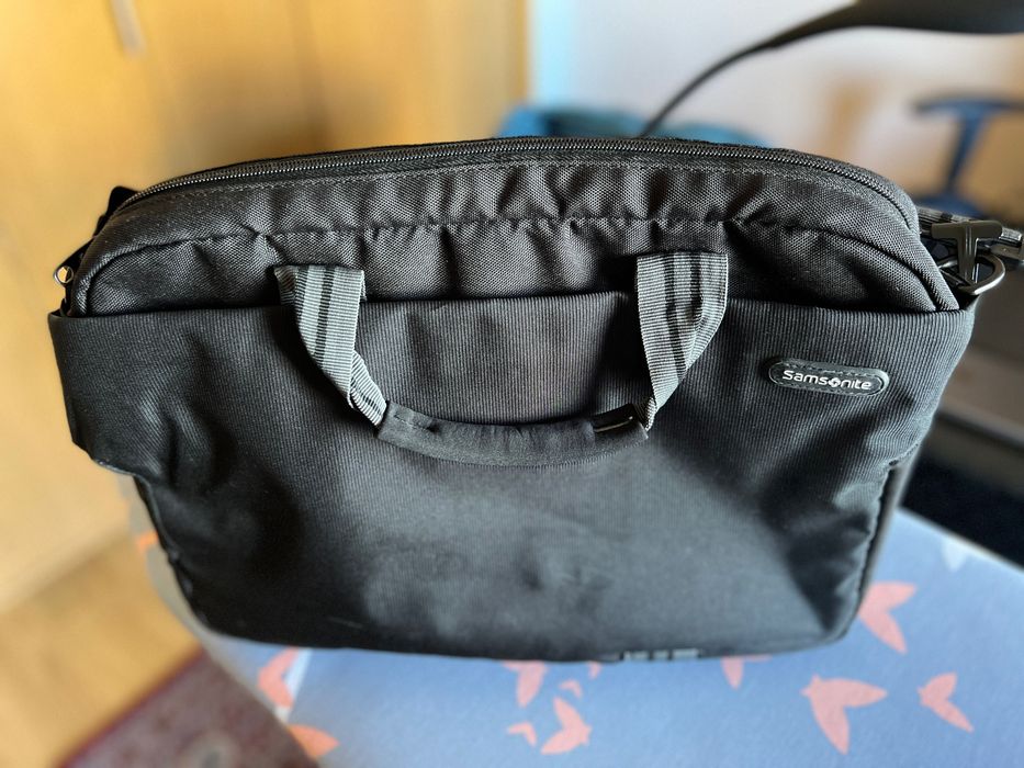 Pasta SAMSONITE, muito pouco uso